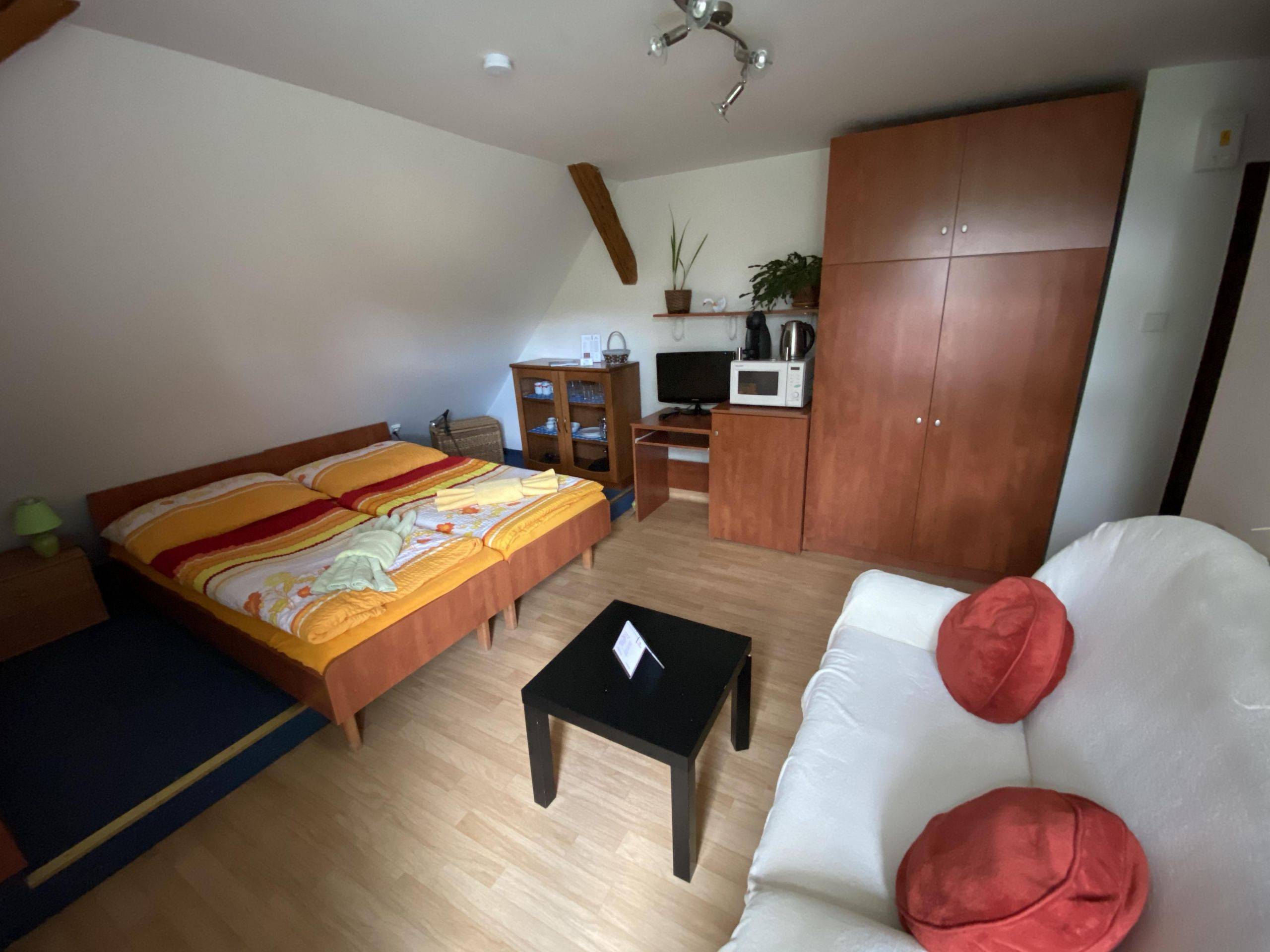 Pokoj č. 2 - dvoulůžkový pokoj