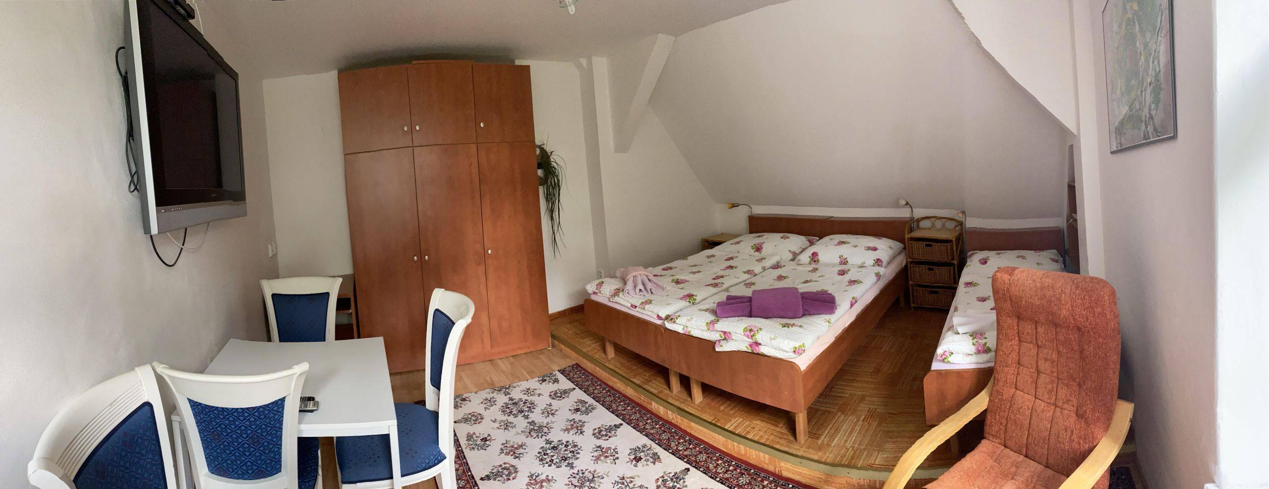 Pokoj č. 3 - třílůžkový pokoj